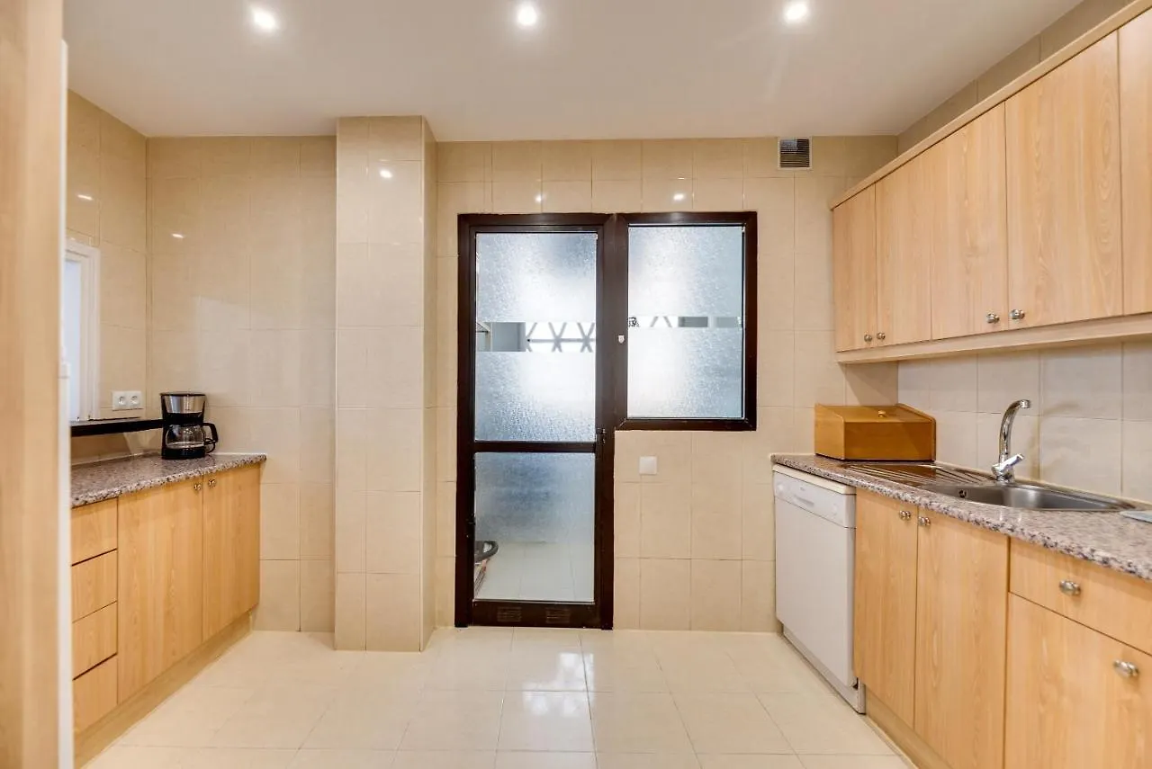 Puerto Banus3 Sandy Beachside Марбелья Апартаменты