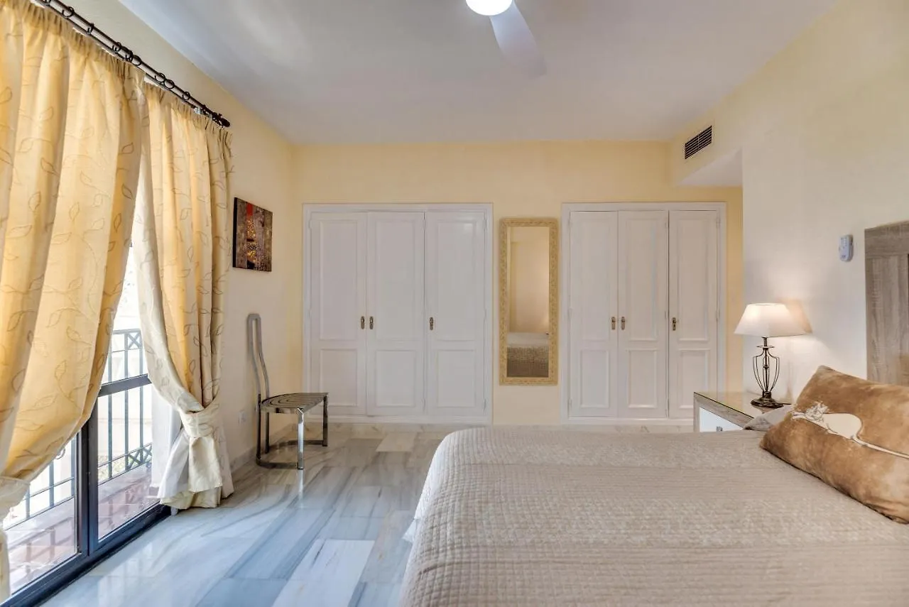 Puerto Banus3 Sandy Beachside Marbella 0*,  Spain