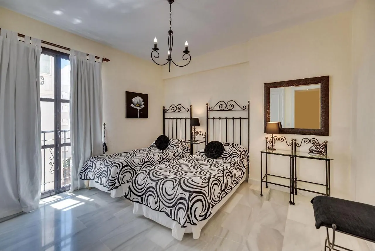 Puerto Banus3 Sandy Beachside Marbella