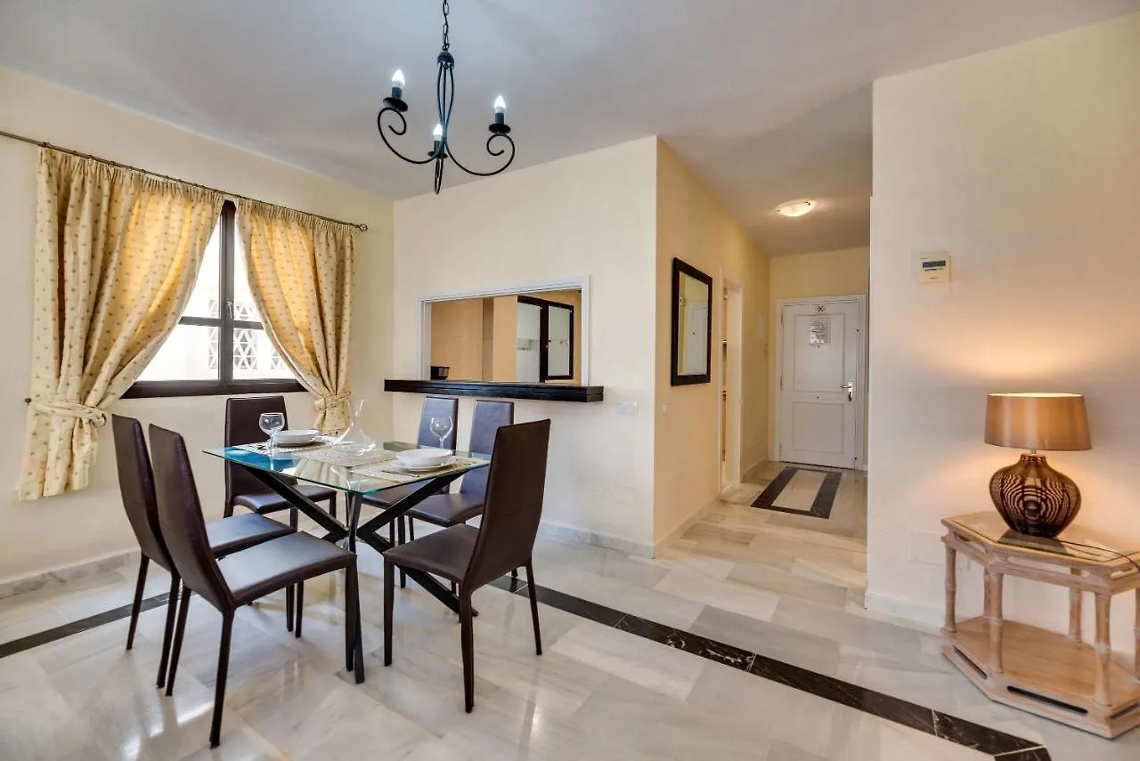 Puerto Banus3 Sandy Beachside Marbella Apartment