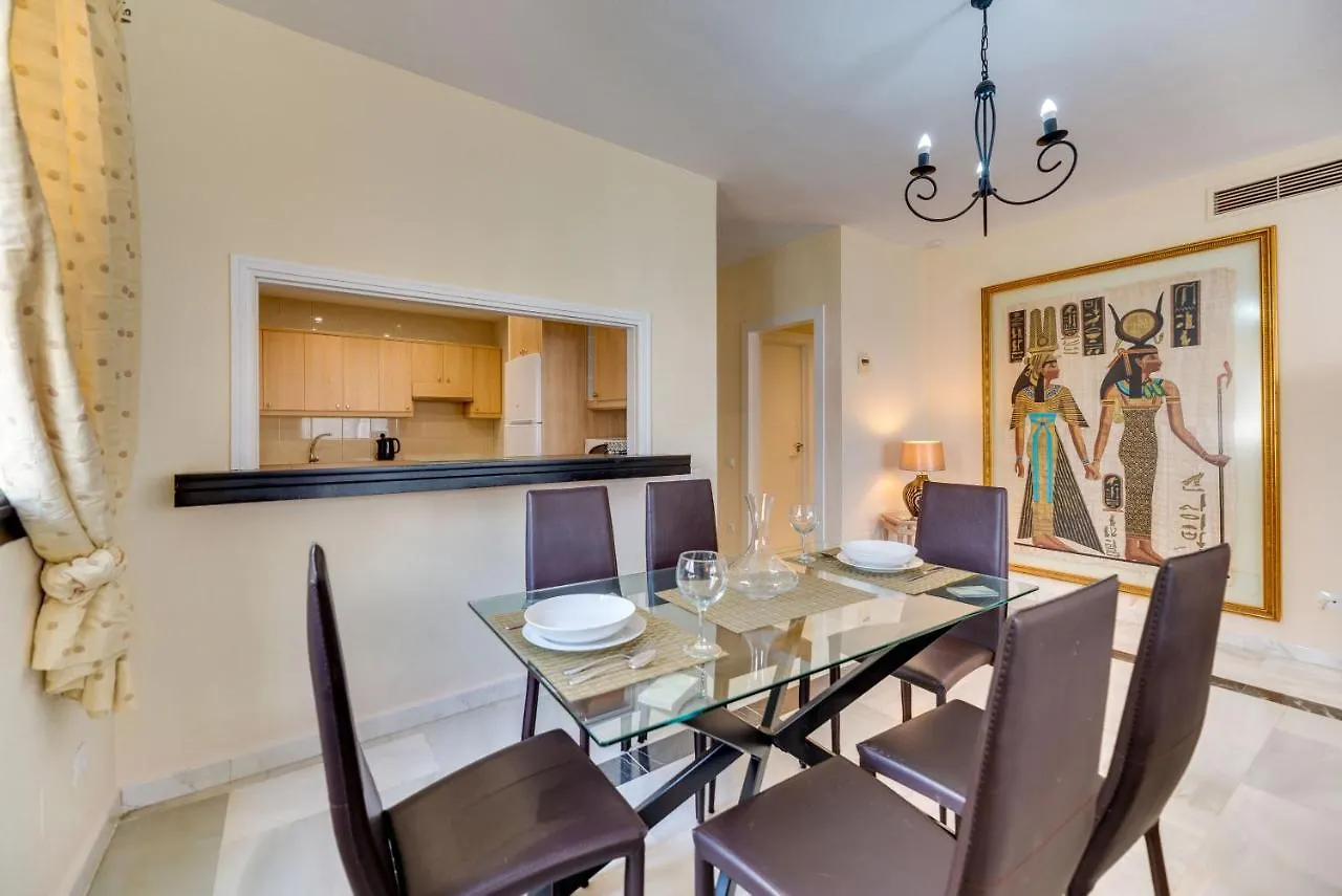 Puerto Banus3 Sandy Beachside Marbella Apartment